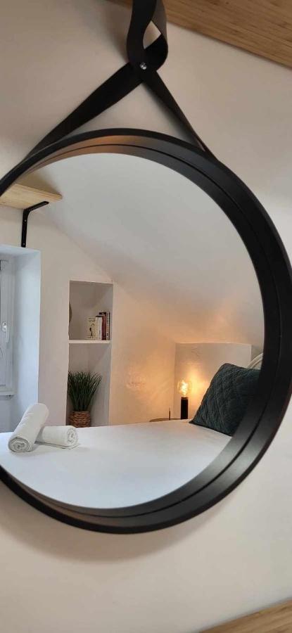 - - 50m - Appartement *